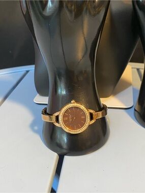 Carvelle by Bulova Women’s Watch Cz Diamonds NWT Rose Gold Tone